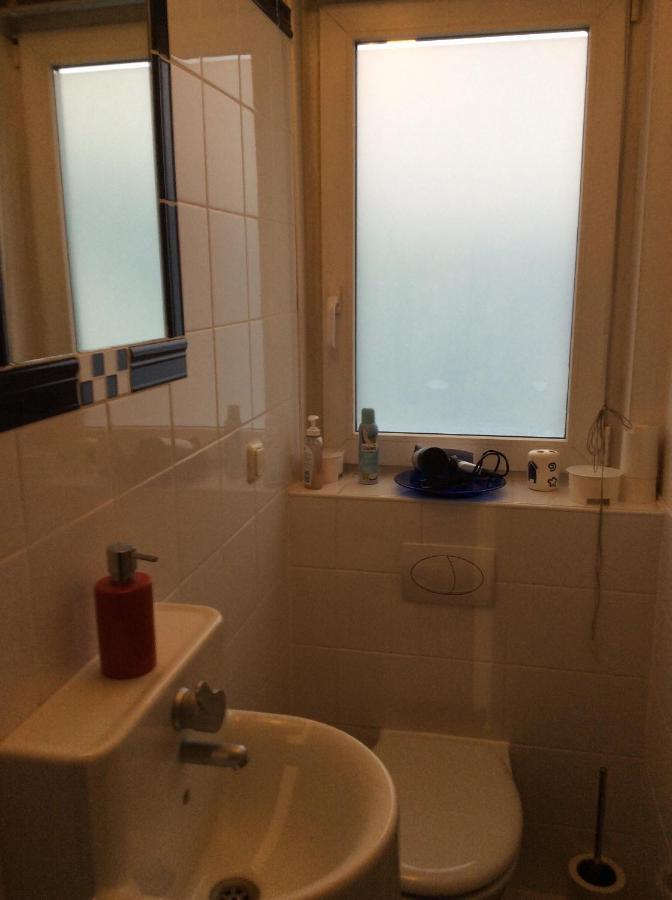 Privatunterkunft Dachstudio Mit Bad Und Terasse